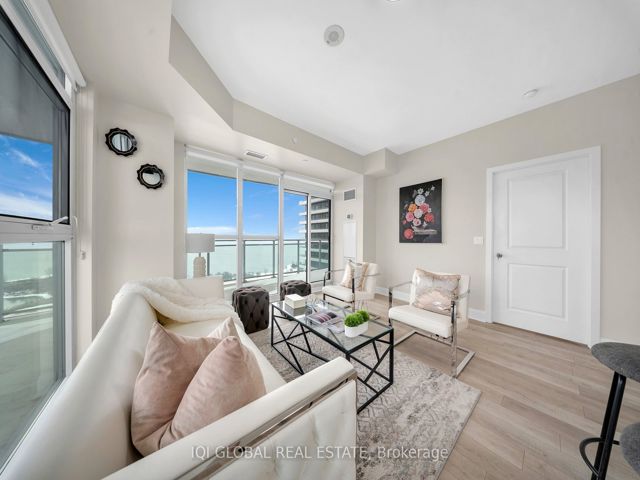 2509 - 33 Shore Breeze Dr