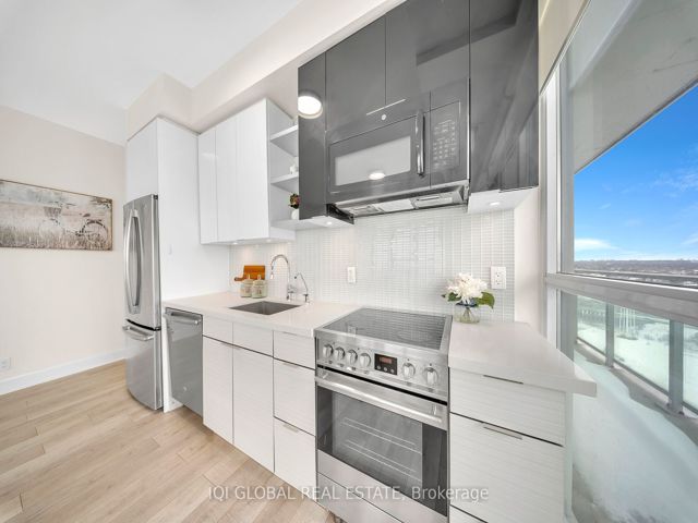 2509 - 33 Shore Breeze Dr