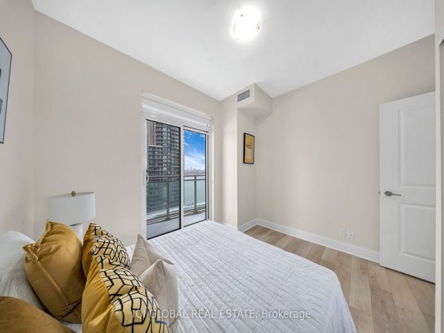 2509 - 33 Shore Breeze Dr