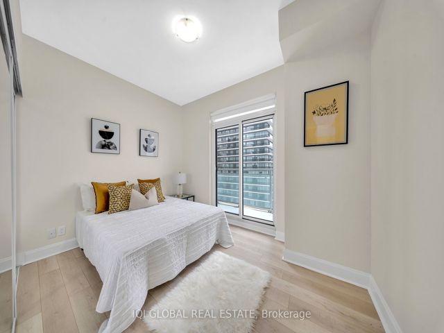 2509 - 33 Shore Breeze Dr