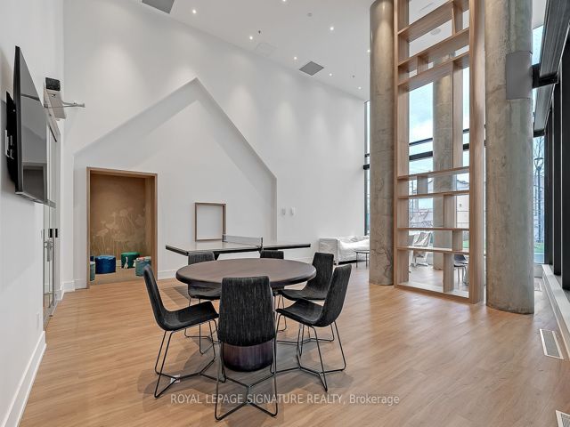 1114 - 3100 Keele St