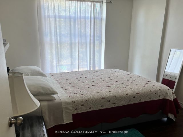 407 - 345 Driftwood Ave