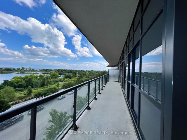 416 - 39 Annie Craig Dr