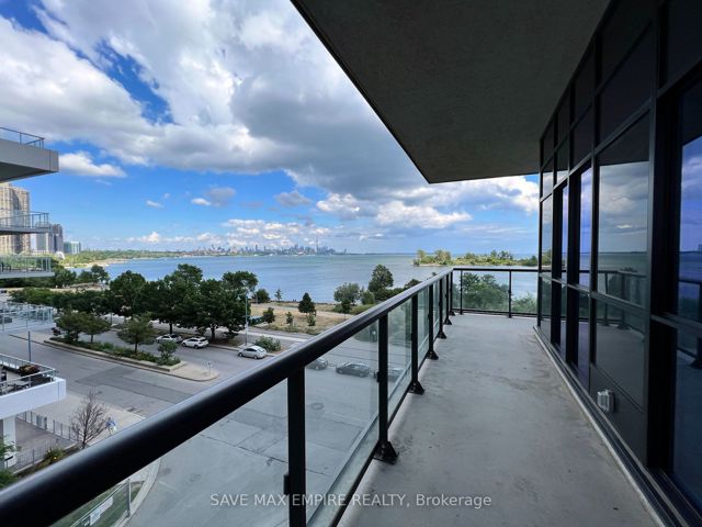 416 - 39 Annie Craig Dr