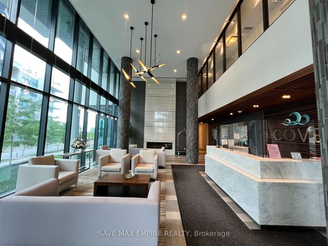 416 - 39 Annie Craig Dr