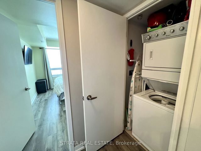 1809 - 1420 Dupont St