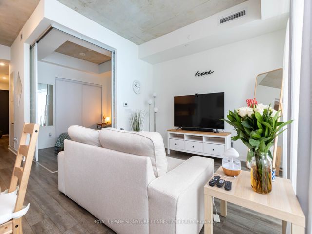 219 - 1808 St Clair Ave W