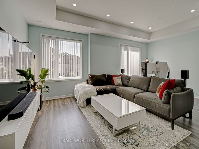 13 - 260 Twelfth St