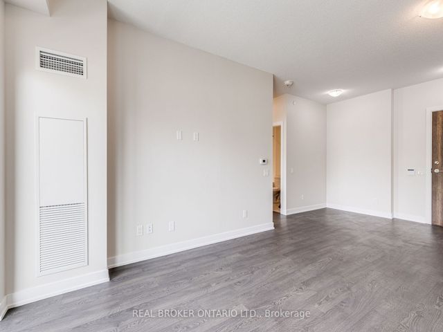 1111 - 251 Manitoba St