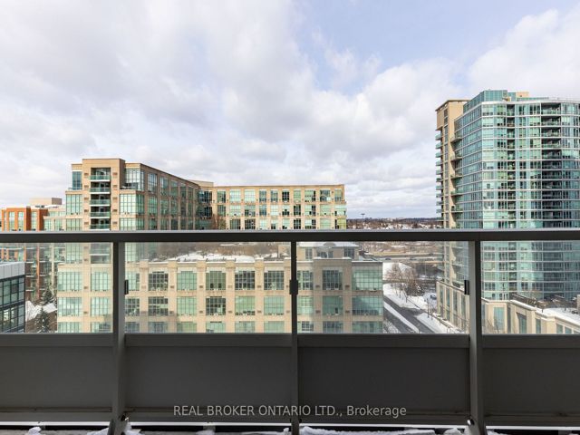 1111 - 251 Manitoba St