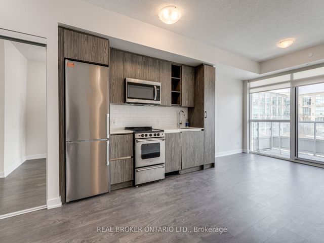 1111 - 251 Manitoba St