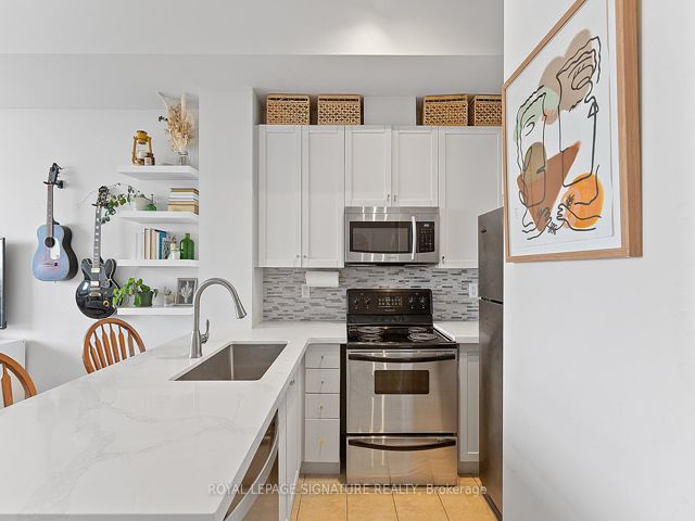 1121 - 1600 Keele St