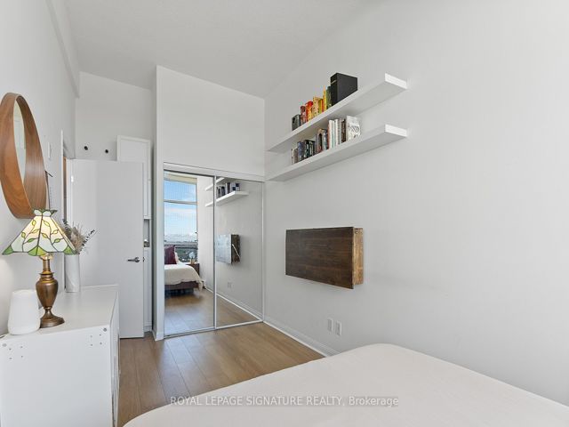 1121 - 1600 Keele St