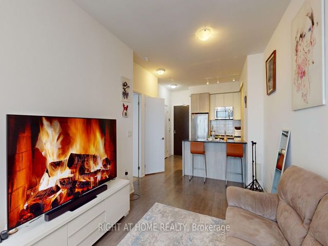 2803 - 9 Valhalla Inn Rd