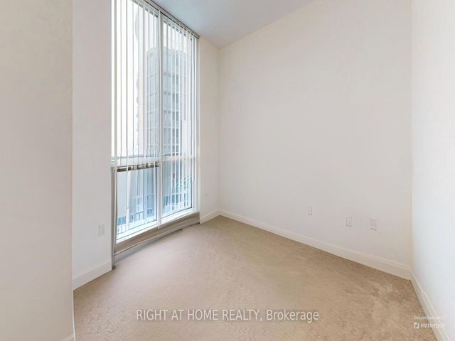 2803 - 9 Valhalla Inn Rd
