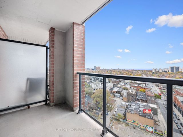 1715 - 60 Heintzman St