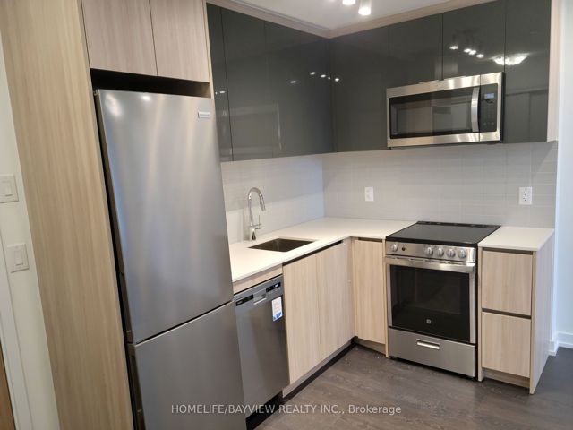 307 - 3100 Keele St