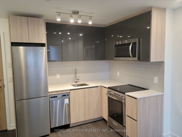 307 - 3100 Keele St