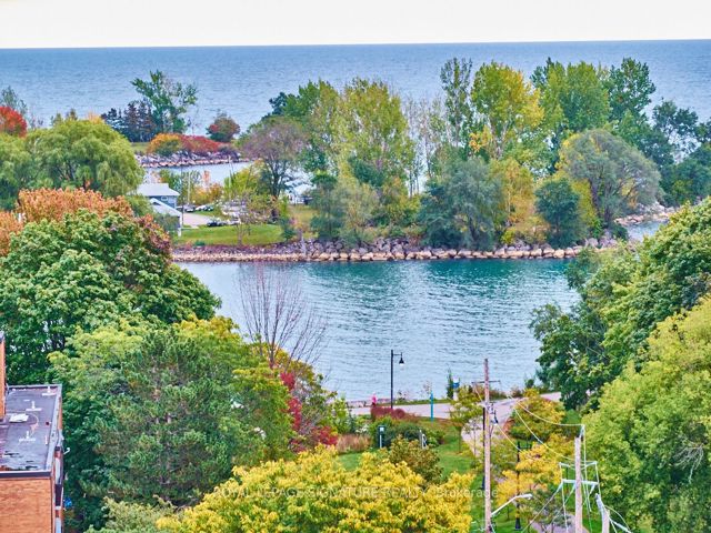 1214 - 30 Shore Breeze Dr
