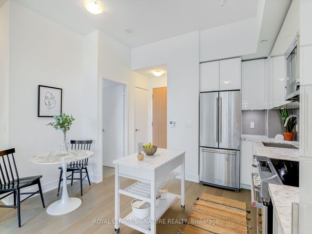 1214 - 30 Shore Breeze Dr