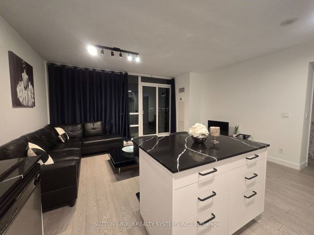 2603 - 2230 Lake Shore Blvd W