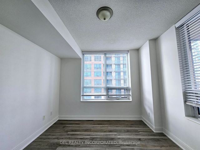 656 - 25 Viking Lane