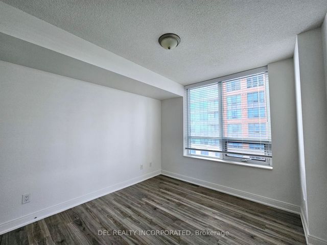 656 - 25 Viking Lane