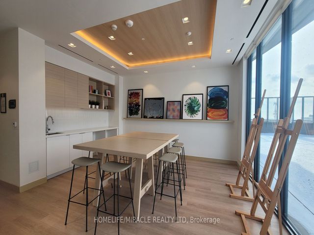 322 - 36 Zorra St