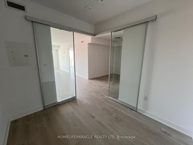 322 - 36 Zorra St