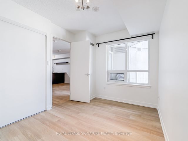 726 - 816 Lansdowne Ave