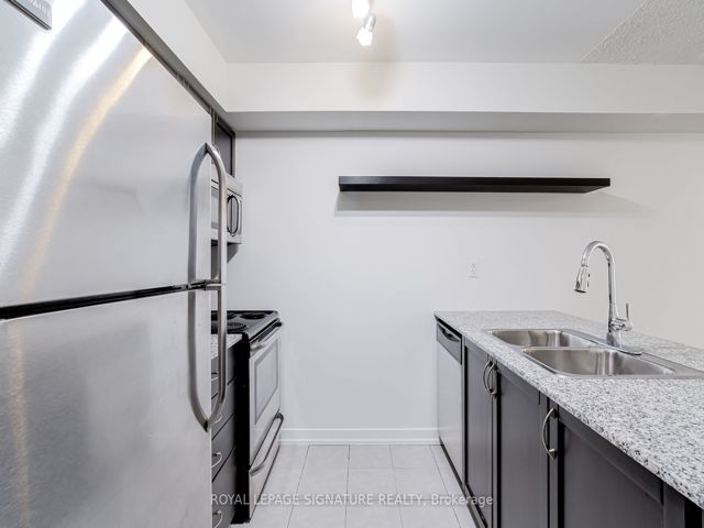 726 - 816 Lansdowne Ave