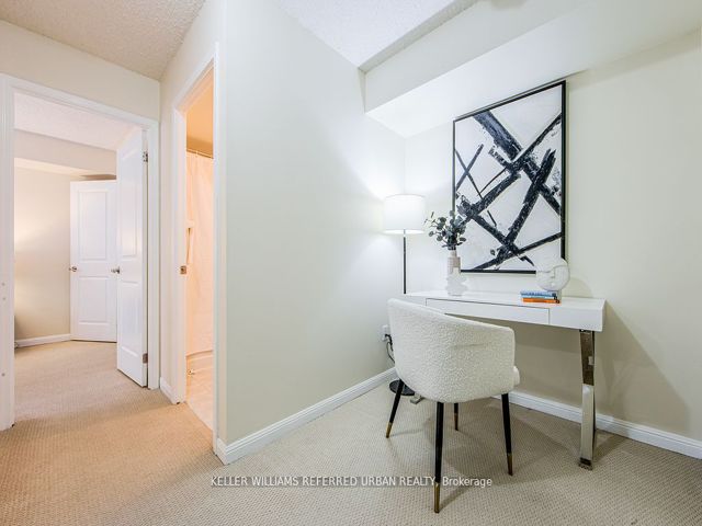 132 - 11 Foundry Ave N