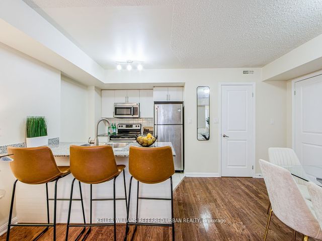 132 - 11 Foundry Ave N