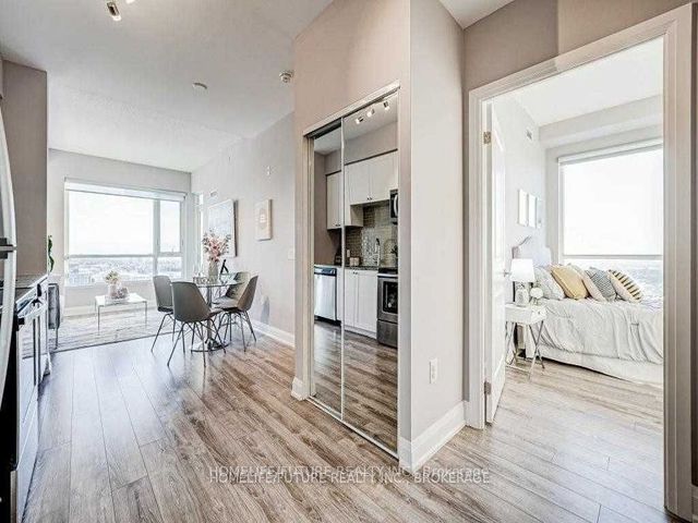 1109 - 2800 Keele St