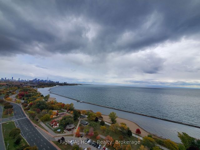 2707 - 1928 Lake Shore Blvd W
