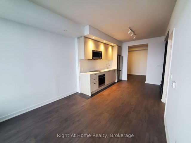 2707 - 1928 Lake Shore Blvd W