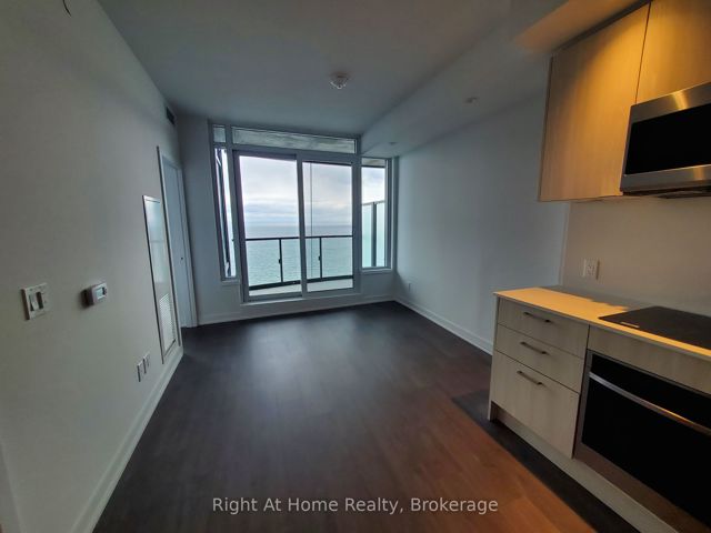 2707 - 1928 Lake Shore Blvd W