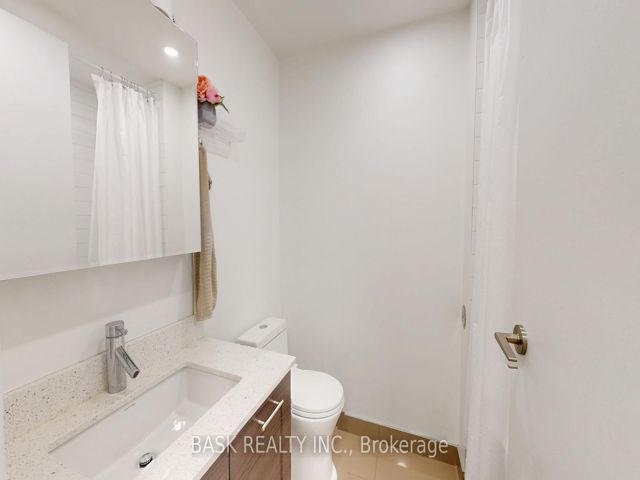 406 - 2220 Lake Shore Blvd W