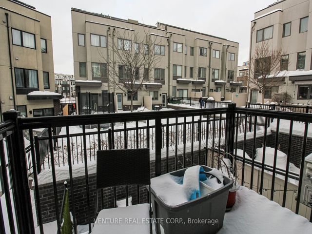 10 - 146 William Duncan Rd