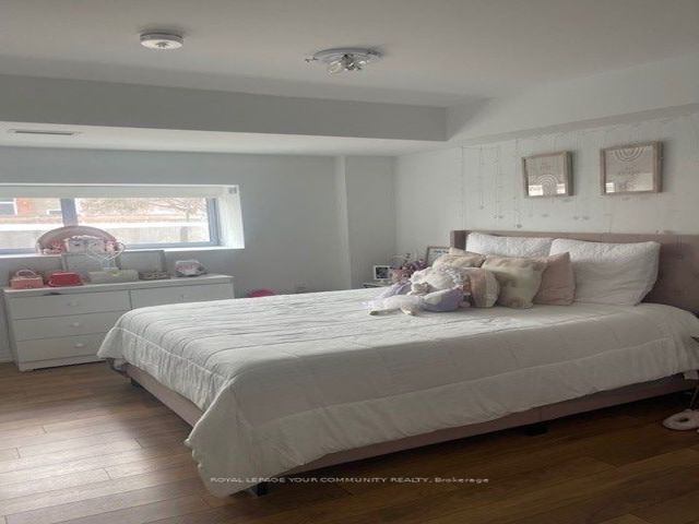 101 - 449 Horner Ave W