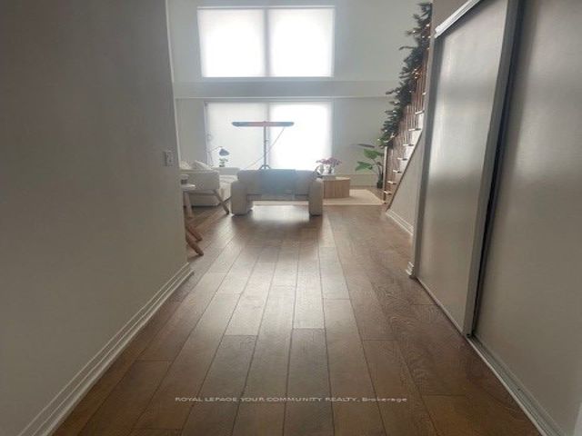 101 - 449 Horner Ave W