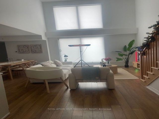 101 - 449 Horner Ave W