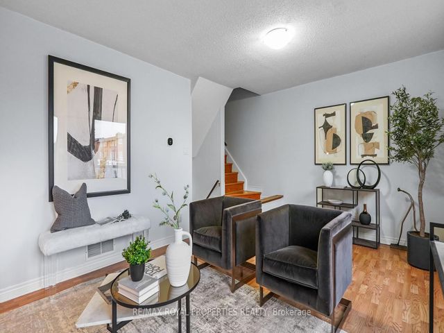 207 - 6442 Finch Ave W