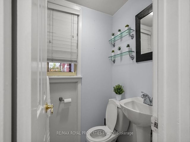 207 - 6442 Finch Ave W