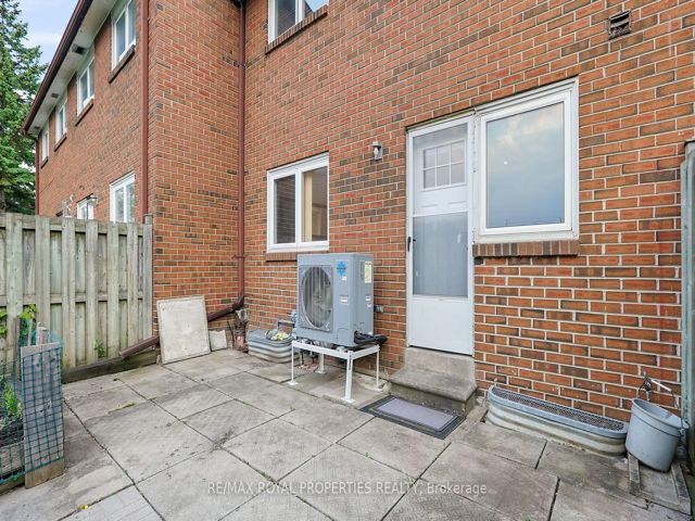 207 - 6442 Finch Ave W