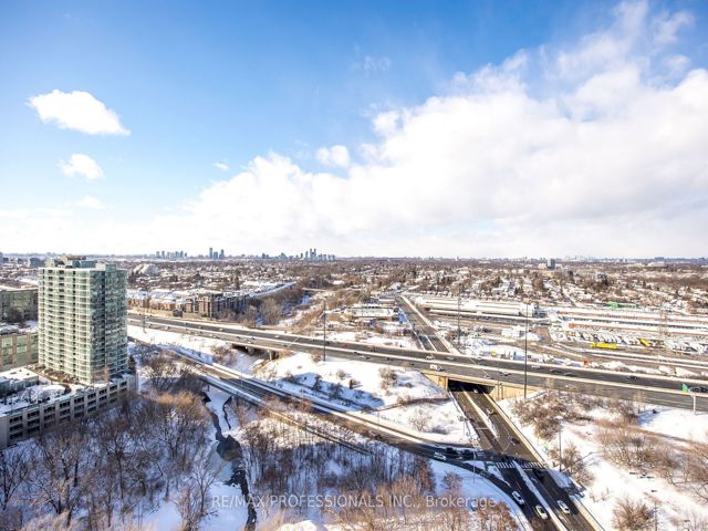 2815 - 90 Park Lawn Rd