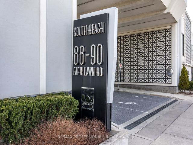 2815 - 90 Park Lawn Rd