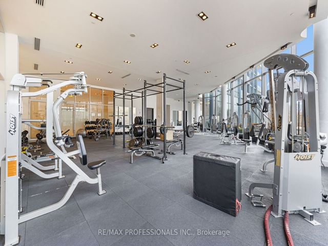 2815 - 90 Park Lawn Rd