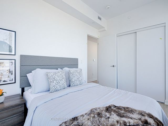 Ph10 - 1100 Sheppard Ave W