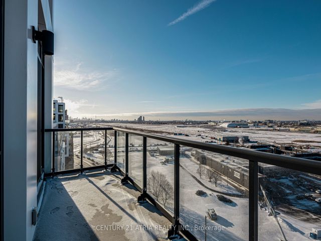 Ph10 - 1100 Sheppard Ave W